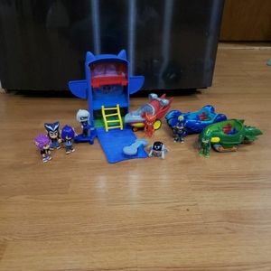 PJ Masks Action Figures, wolfy kids, Luna  and hoverboard, robot, fomd and go PJ